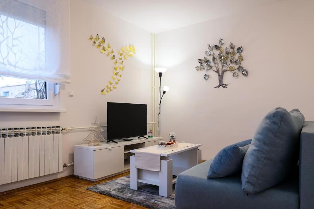 Apartment Modern White Oasis, 1bdr Zagreb